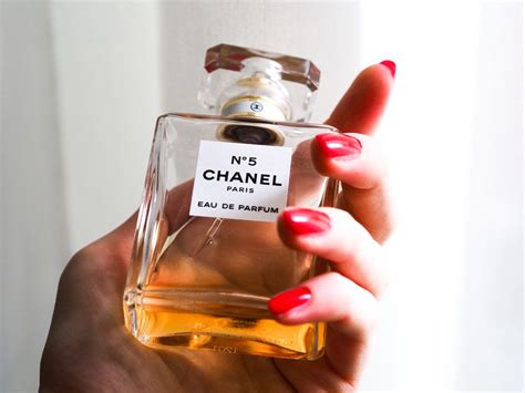 chanel n5 slogan|Chanel no 5.